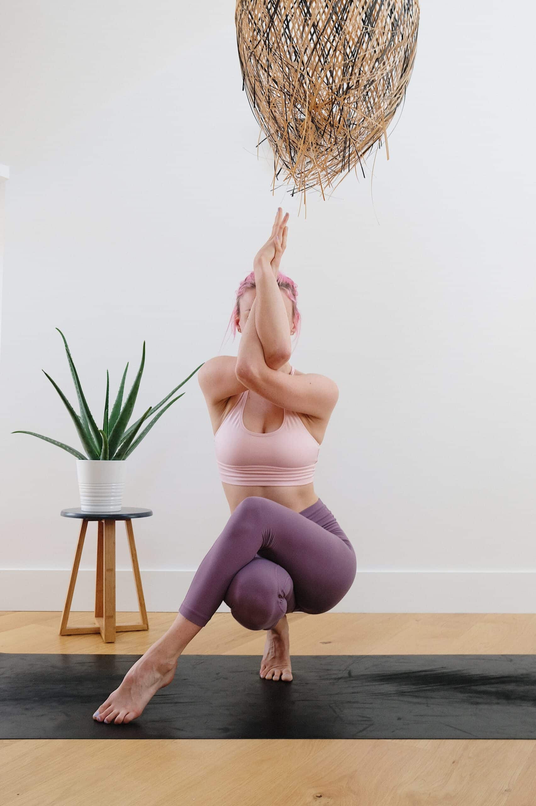 donna fa yoga cosa devi sapere prima di lanciare il tuo business